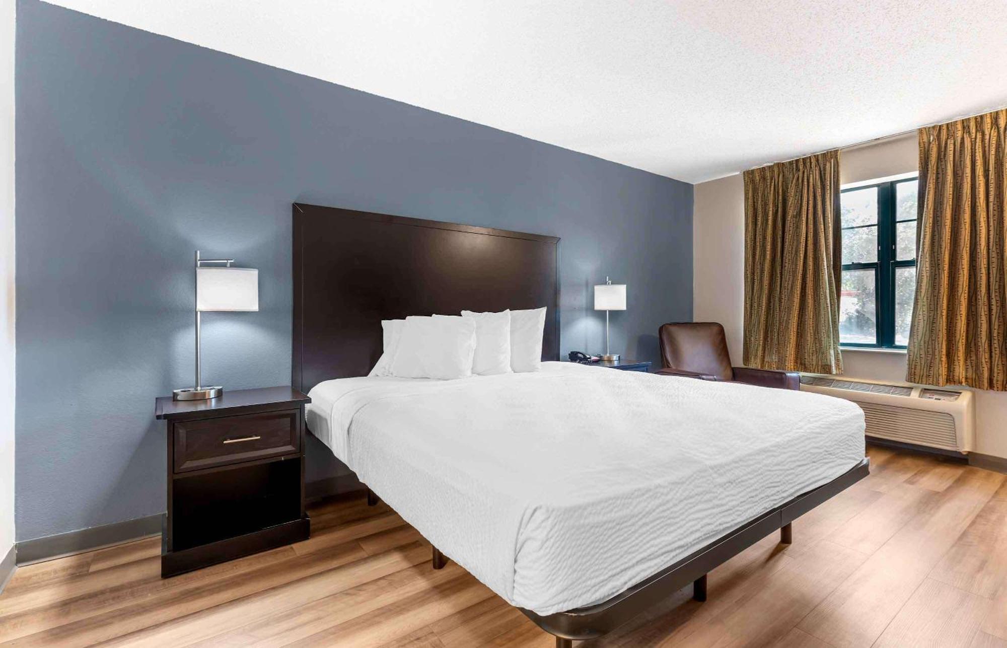 Extended Stay America Suites - Fort Worth - City View Exterior photo