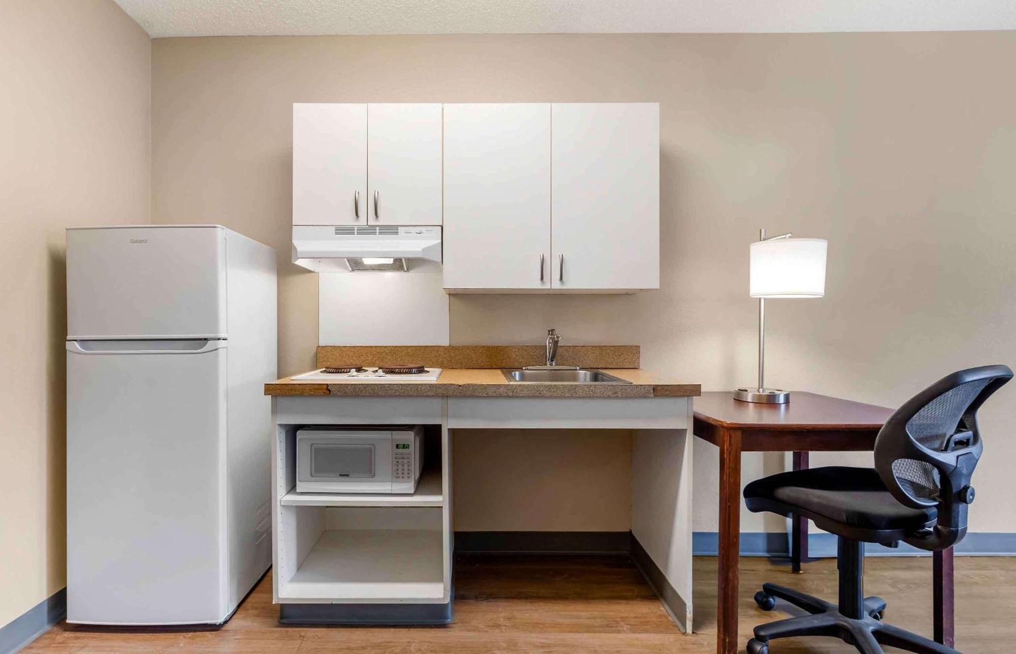 Extended Stay America Suites - Fort Worth - City View Exterior photo